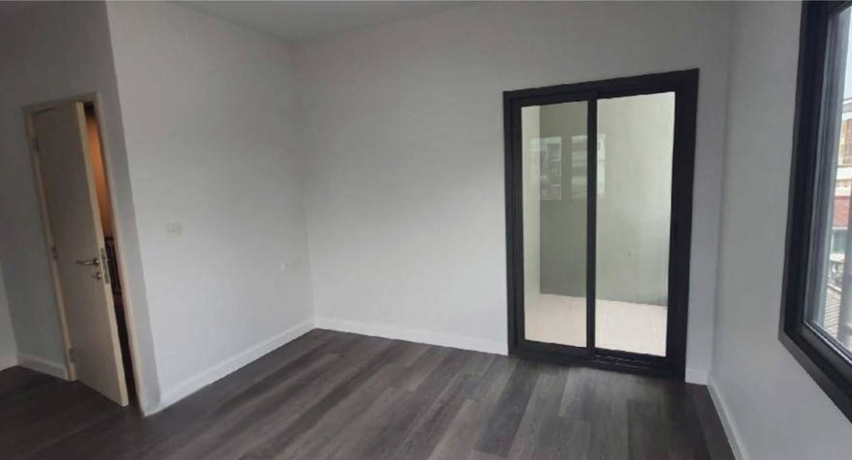 For sale 4 bedrooms house in Samphanthawong, Bangkok