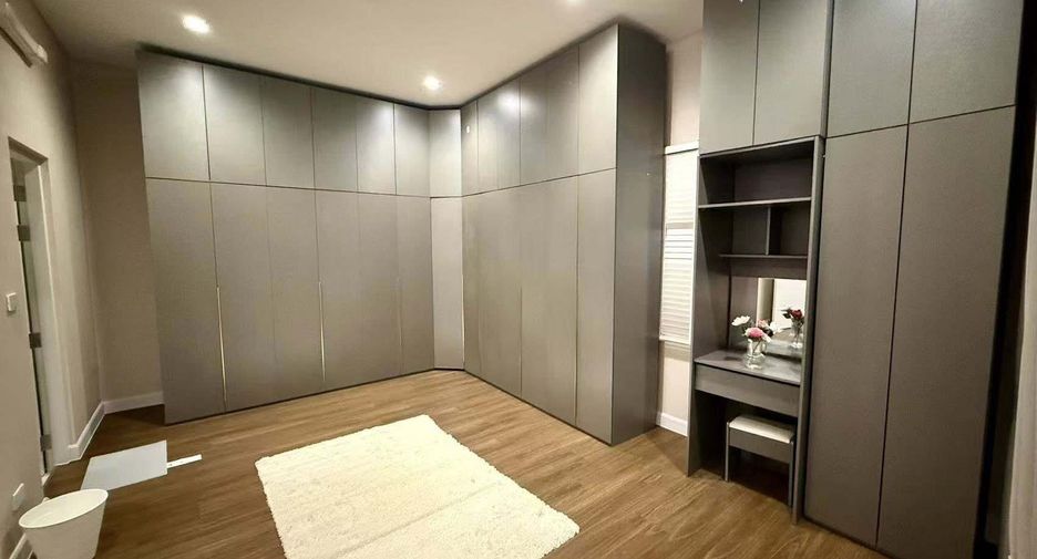 For rent 4 bedrooms house in Bang Phli, Samut Prakan