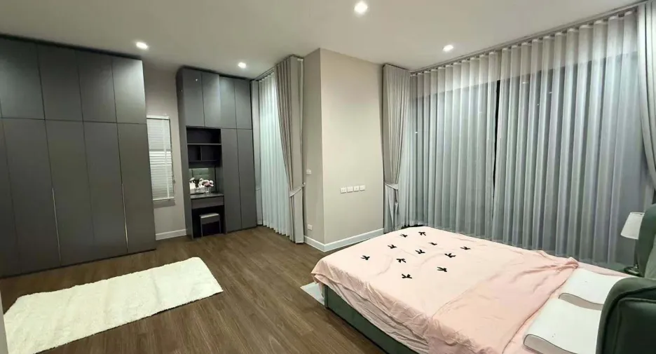 For rent 4 bedrooms house in Bang Phli, Samut Prakan