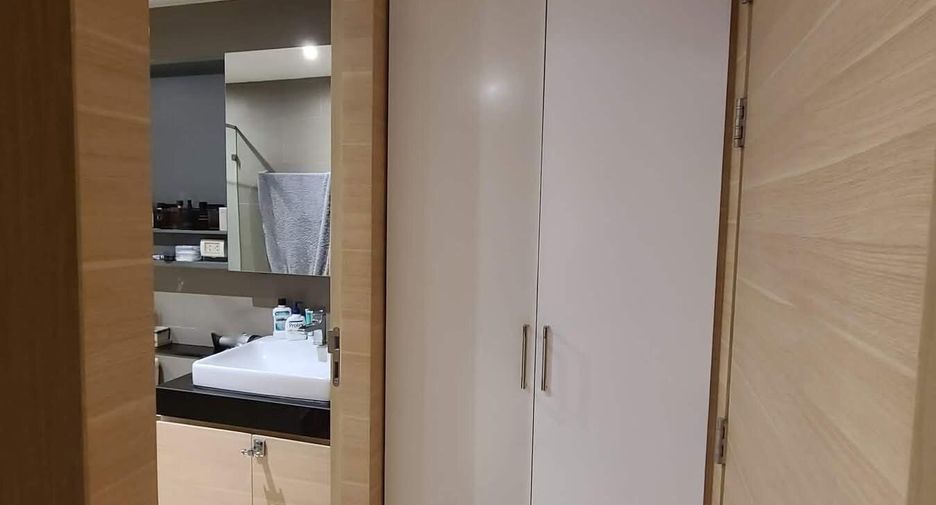 For sale 1 bed condo in Sathon, Bangkok
