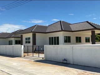 For sale 2 bedrooms house in Mueang Lamphun, Lamphun