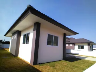 For sale 2 bedrooms house in Mueang Lamphun, Lamphun
