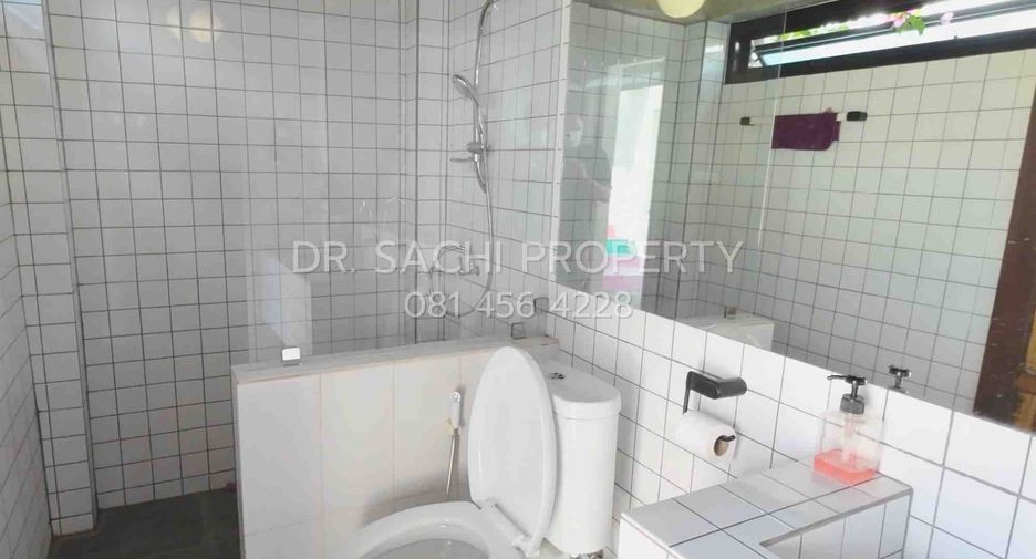 For sale 2 bedrooms house in Mueang Lamphun, Lamphun