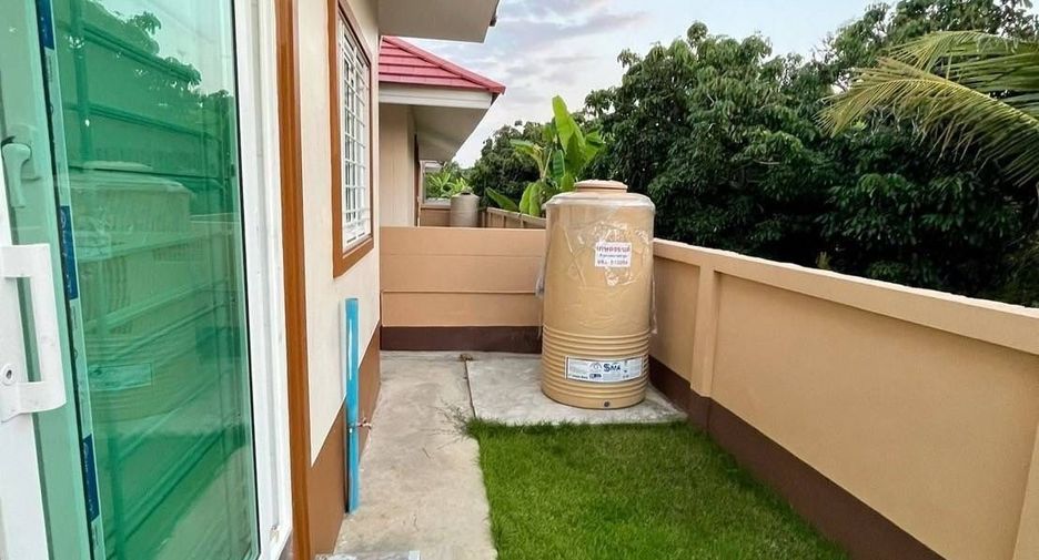 For sale 3 bedrooms house in Mueang Lamphun, Lamphun