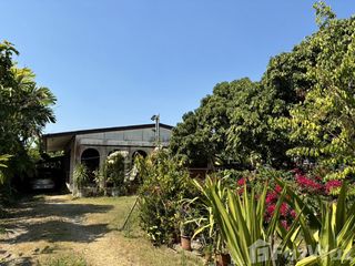 For sale 4 bedrooms house in Mueang Lamphun, Lamphun