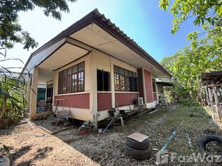 For sale 4 bedrooms house in Mueang Lamphun, Lamphun