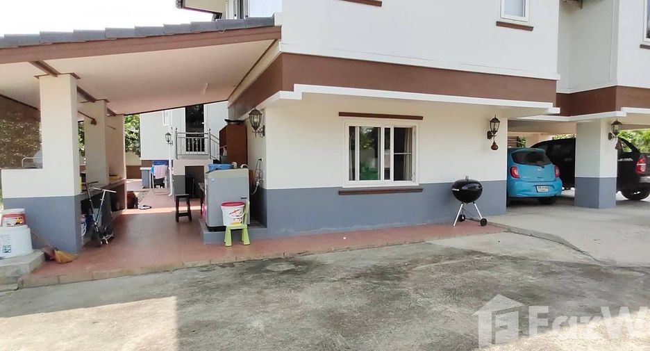 For sale 3 bedrooms villa in Ban Thi, Lamphun