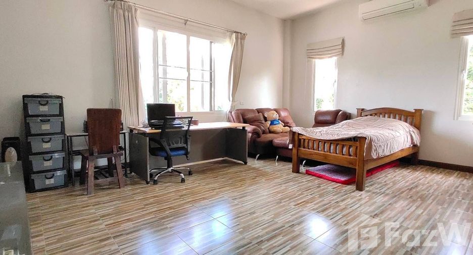 For sale 3 bedrooms villa in Ban Thi, Lamphun