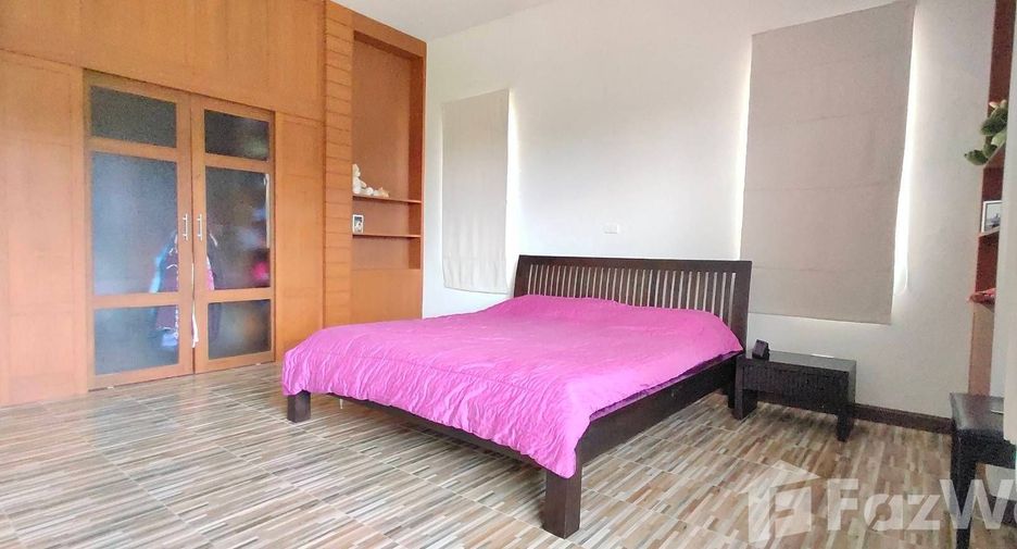 For sale 3 bedrooms villa in Ban Thi, Lamphun