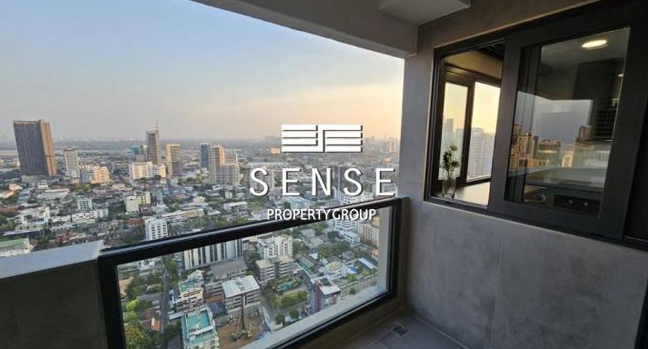 Condo en venta y en alquiler de 3 habitaciones en Khlong Toei, Bangkok