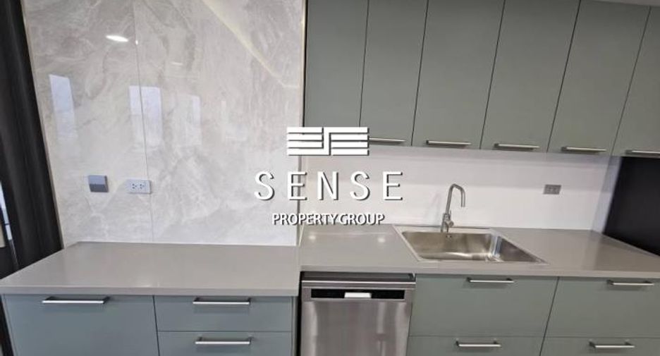 Condo en venta y en alquiler de 3 habitaciones en Khlong Toei, Bangkok