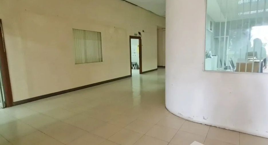 For sale スタジオ house in Mueang Lamphun, Lamphun