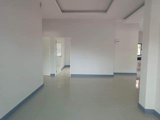 À vendre 3 chambres maison à Mueang Lamphun, Lamphun