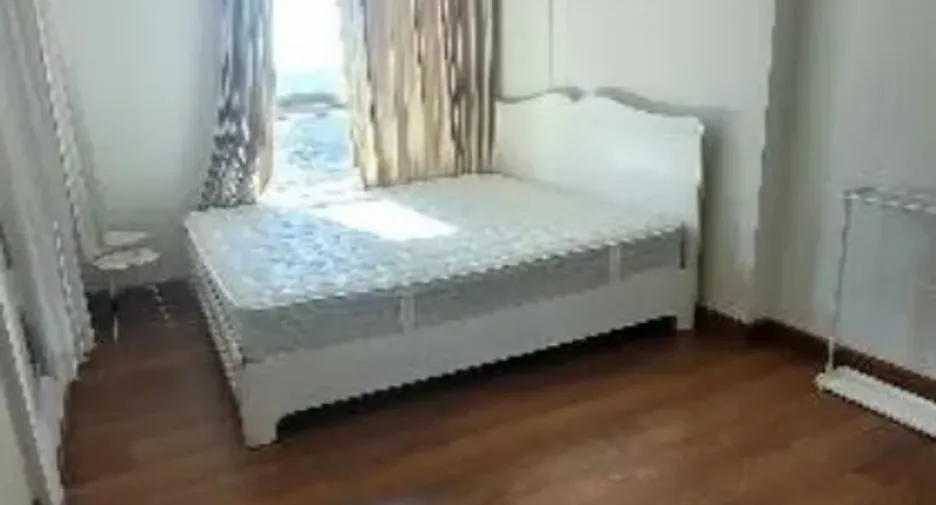 For rent 1 bed condo in Thon Buri, Bangkok