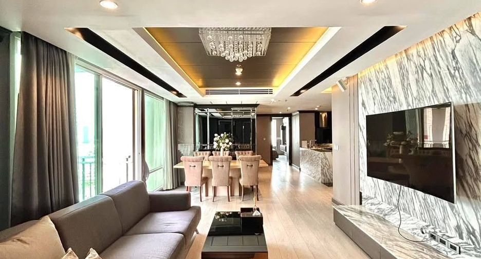 For rent 3 bedrooms condo in Watthana, Bangkok