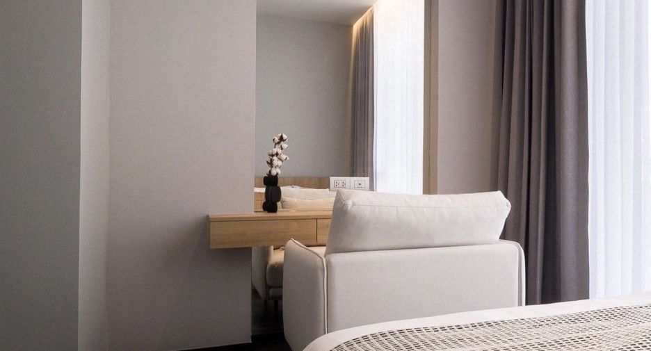 For rent 2 bedrooms condo in Khlong Toei, Bangkok