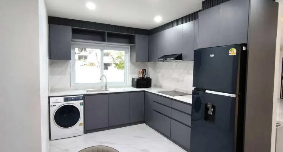 For rent 4 bedrooms townhouse in Si Racha, Chonburi