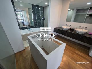 For sale 3 bedrooms condo in Khlong Toei, Bangkok