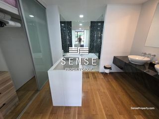 For sale 3 bedrooms condo in Khlong Toei, Bangkok
