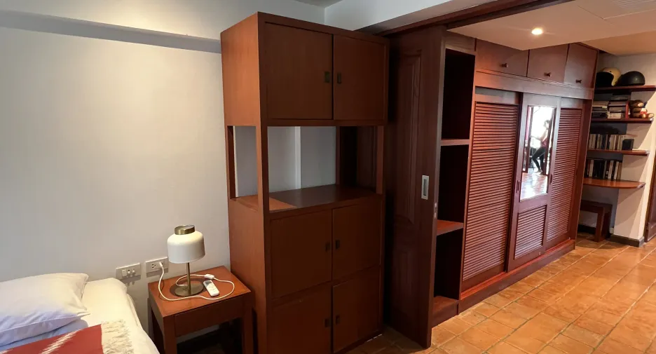 For rent 2 bedrooms apartment 