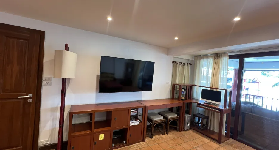 For rent 2 bedrooms apartment 