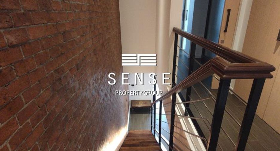 For rent 4 bedrooms condo in Watthana, Bangkok