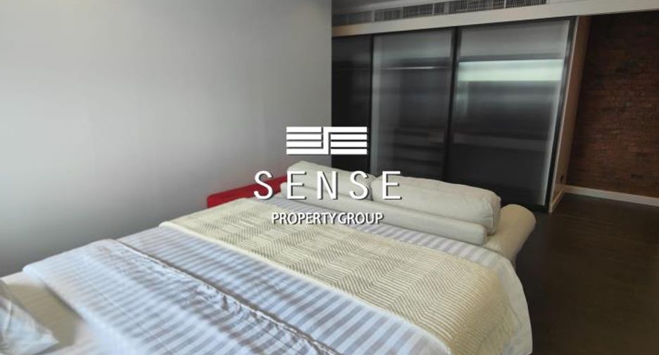 For rent 4 bedrooms condo in Watthana, Bangkok