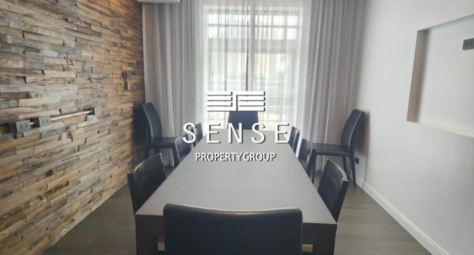 For rent 4 bedrooms condo in Watthana, Bangkok