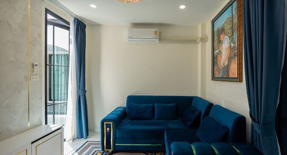 For sale 9 bedrooms house in Mueang Lamphun, Lamphun