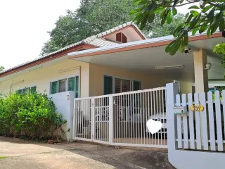 出售 2 卧室 独立屋 在 Mueang Lamphun, Lamphun