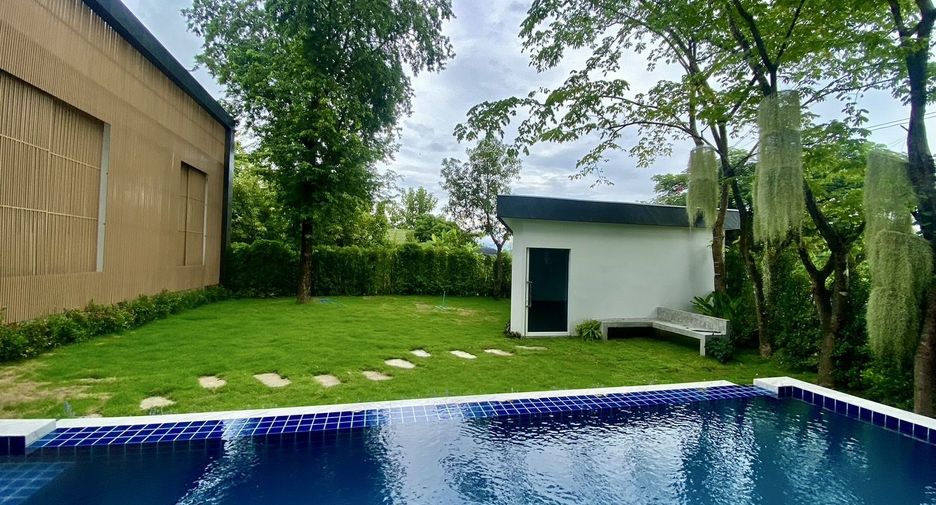 For sale 4 bedrooms villa in Ban Thi, Lamphun