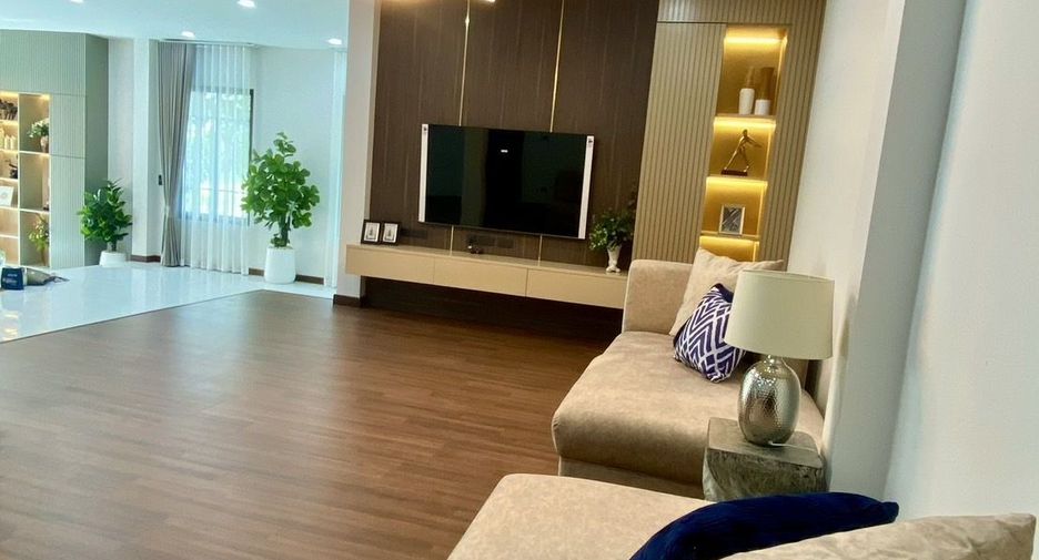 For sale 4 bedrooms villa in Ban Thi, Lamphun