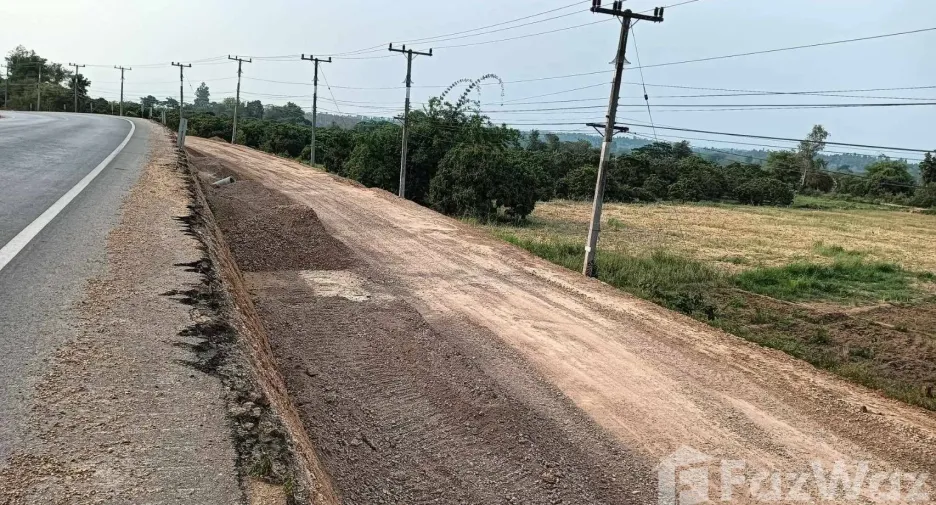 出售 土地 在 Mueang Lamphun, Lamphun