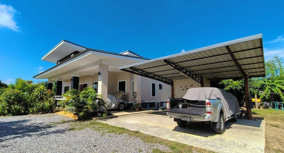 For sale 3 bedrooms house in Mueang Lamphun, Lamphun