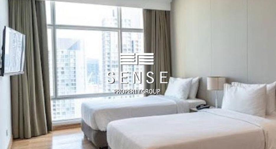 For rent 3 bedrooms condo in Khlong Toei, Bangkok