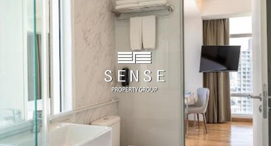 For rent 3 bedrooms condo in Khlong Toei, Bangkok