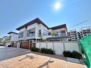 For sale 3 bedrooms house in Bang Lamung, Chonburi