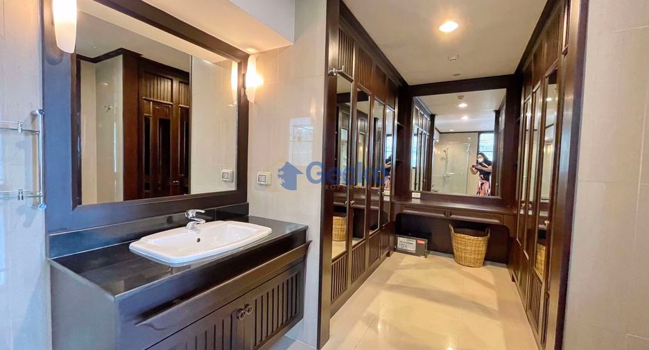 For sale 2 bedrooms condo in Bang Lamung, Chonburi