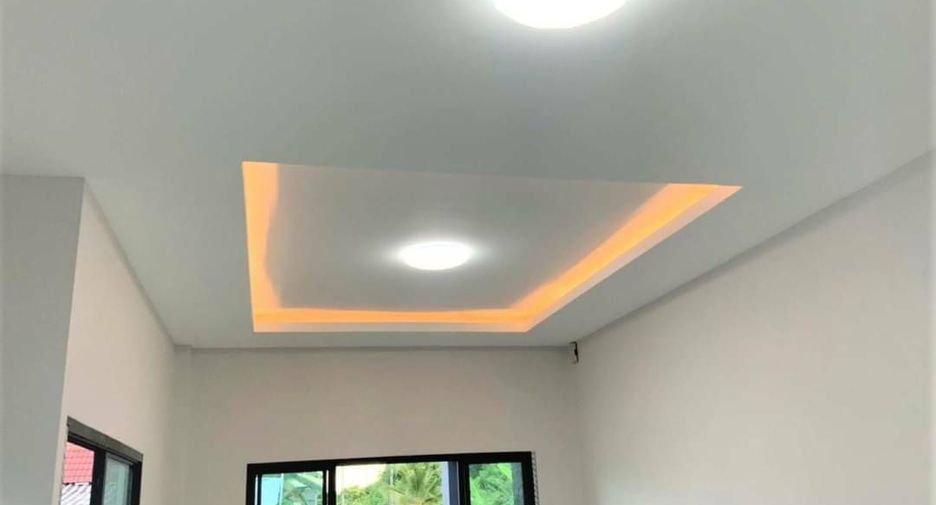For sale 3 bedrooms house in Mueang Lamphun, Lamphun