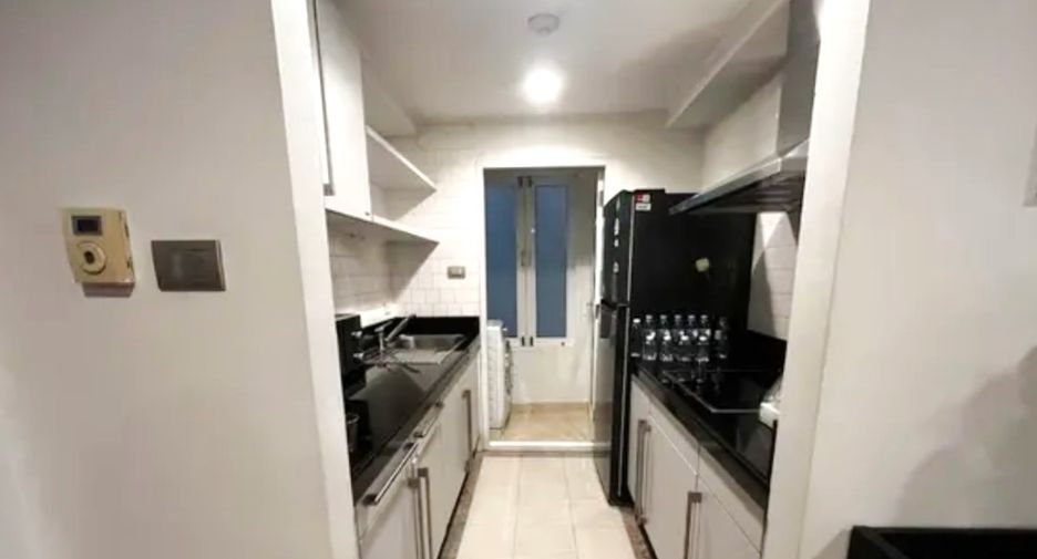 For rent 2 bedrooms condo in Pathum Wan, Bangkok