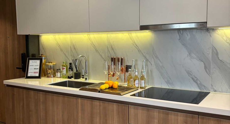 For rent 2 bedrooms condo in Khlong Toei, Bangkok