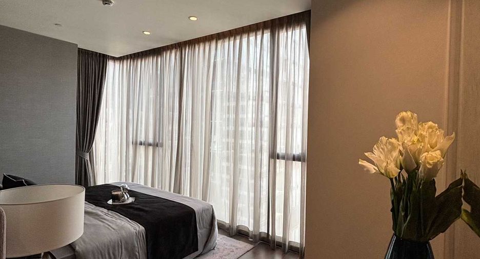 For rent 2 bedrooms condo in Khlong Toei, Bangkok