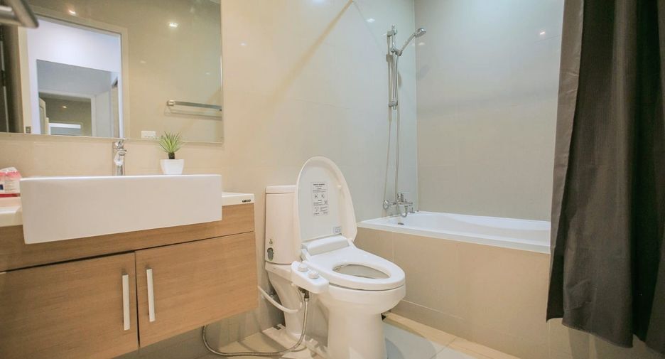 À louer et à vendre 1 chambre condo à Khlong Toei, Bangkok