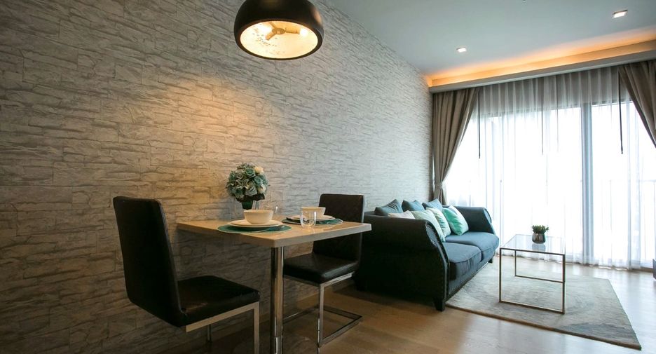 À louer et à vendre 1 chambre condo à Khlong Toei, Bangkok