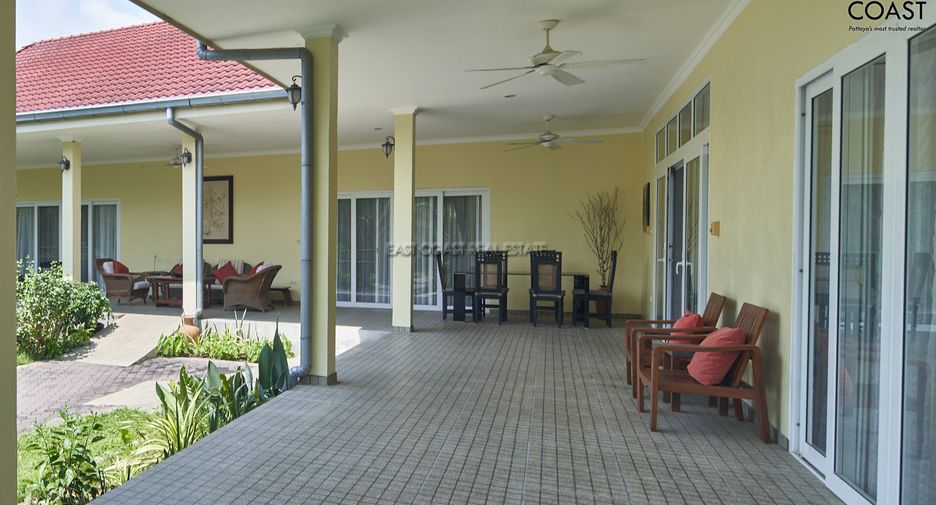 Haus zum Kauf mit 9 Zimmer in Bang Lamung, Chonburi