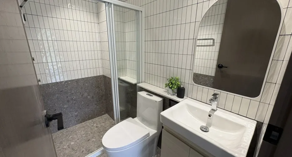For sale 2 bedrooms condo in Bang Khen, Bangkok