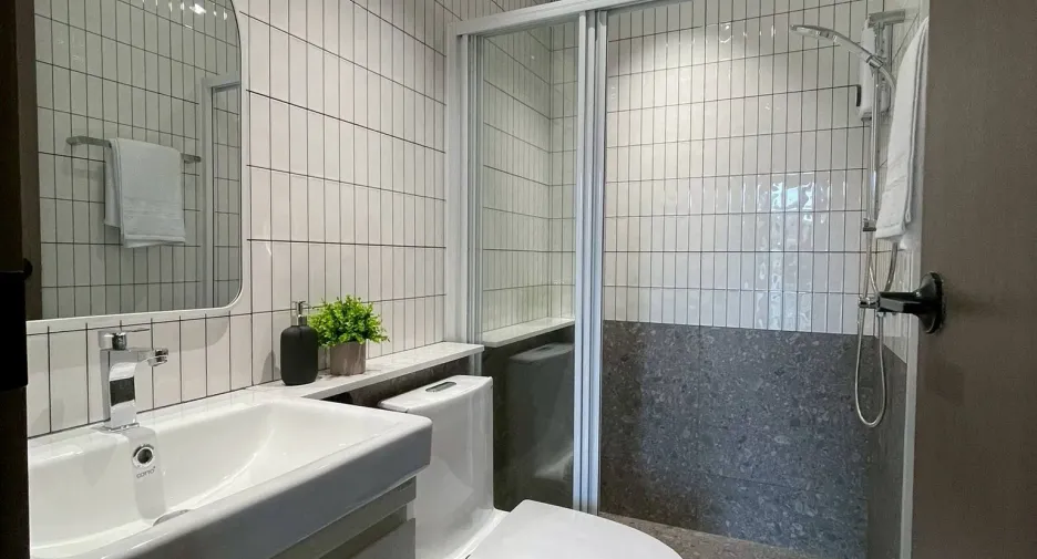 For sale 2 bedrooms condo in Bang Khen, Bangkok