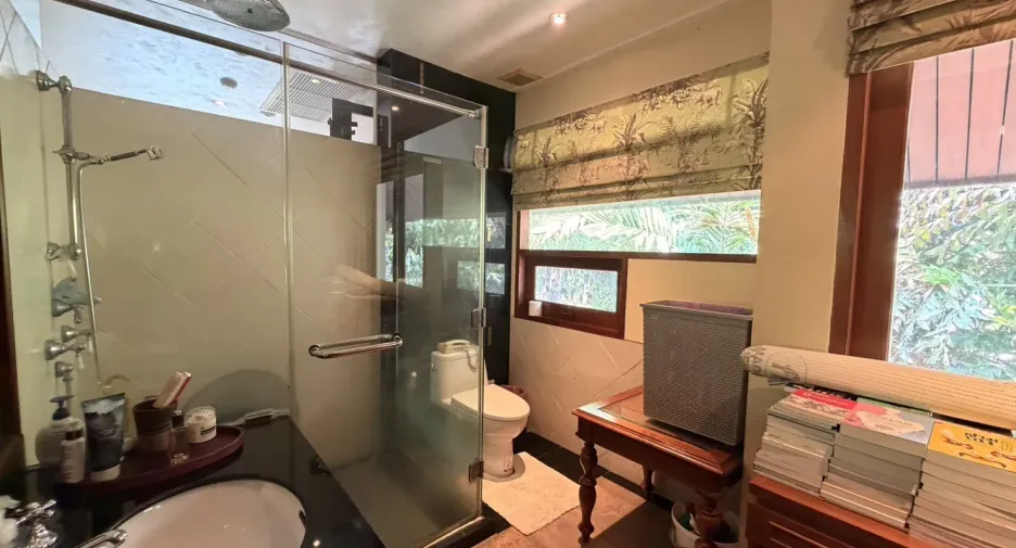 For sale 2 bedrooms house in Wang Thonglang, Bangkok