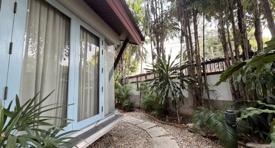 For sale 2 bedrooms house in Wang Thonglang, Bangkok