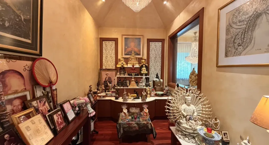 For sale 2 bedrooms house in Wang Thonglang, Bangkok